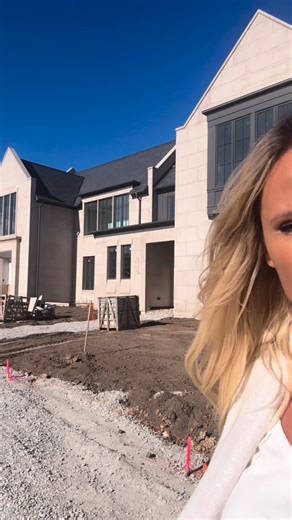 Jobsite visit to take a final look at the millwork installation ✨ It’s always a little dusty and messy at this stage but that’s part of the magic! Every beautiful space goes through this phase before it shines. Trust the process, the vision is always worth it 🤍 #interiordesign #ivdesign #jobsitevisit #millwork #customdesign #luxurydesign #behindthescenes #kidsroom #bunkbeddesign #trusttheprocess #chicagodesigner #luxuryhomes #beautifulhomes #newconstructionhome | Iv Design