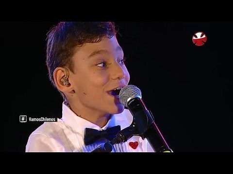 Adrián Martín Vega Cantando en el Estadio Nacional Teletón Chile 2015 HD 720p