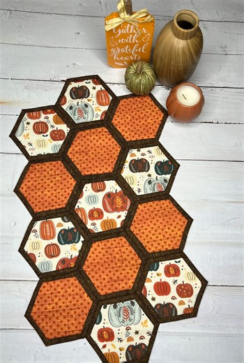 Hand Sewn Pumpkin Table Runner: Fall Hexagon Decor - Etsy