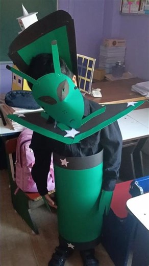 Alien costume for fancy dress competition #trending #youtubeshorts #alien #shortsfeed