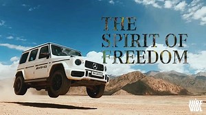 Happy Independence Day from the world’s highest motorable pass, at 19,300 ft above sea level. To the spirit of freedom and scaling new heights 🇮🇳 #IndependenceDay #40YearsOfGClass #BestNeverRest #TheVibe | TheVibe