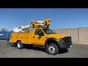 2005 Ford F550 Altec AT35G Telescopic Articulating Bucket Truck for Sale
