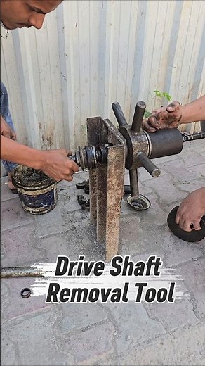 Drive Shaft Removal Tool #automobile #mechanic #axell #driveshaft