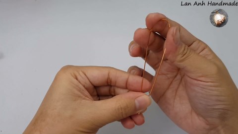 Holly leaf Christmas bracelet- How to make simple jewelry from copper wire 439