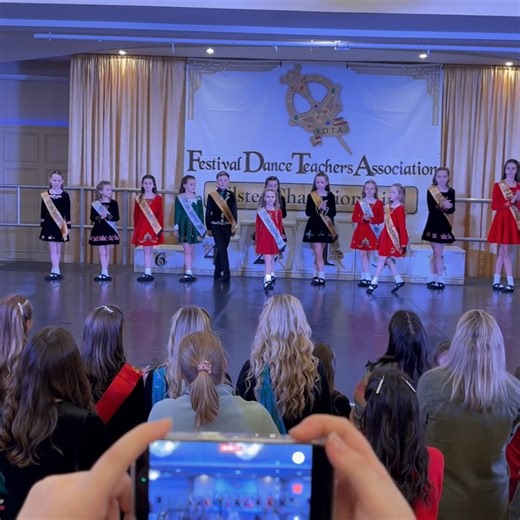 Innova Irish Dance Company on Reels
