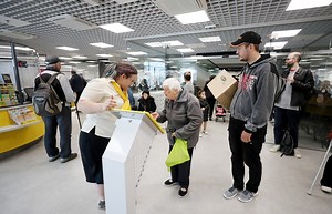 Česká pošta oznámila změnu. Dočasně omezuje příjem některých balíků