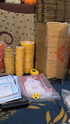Shubham verma on Instagram: "Day 41 of My E-Commerce Journey 📦 Aaj mere sirf 4 orders pickup hue aur saath hi mujhe 8 return orders bhi mile 😔 Kal raat check kiya to Meesho par 1 order aur Flipkart par 3 orders aaye hue the. Maine raat ko hi labels print karke packing complete kar di ✔️ Subah jab dobara check kiya, to ek bhi new order nahi tha. Honestly, samajh nahi aa raha ki orders achanak kam kyu ho gaye hain. Din me jo 8 return orders aaye, unme Meesho ke return me customer ne mera product