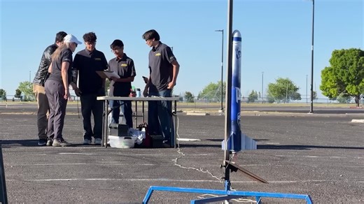 Albuquerque middle school rocketry team soars to national competition