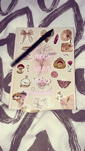 Journaling for the New Year: Embrace 2025