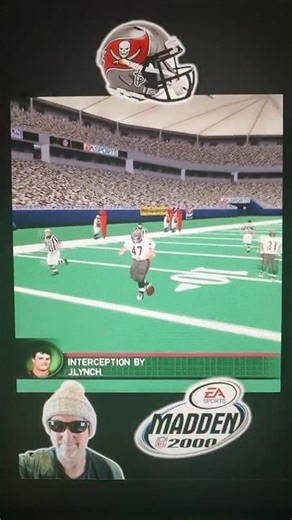 Madden NFL 2000 Buccaneers Safety John Lynch intercepts Randall Cunningham #madden #buccaneers