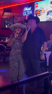 Goldie Style Karaoke 🎤🎶 Rock it 🥰Kenneth Bork and Jean Ann Bork 🥰 | Christina Jacques Goldie