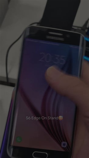 Samsung Galaxy S6 Edge Stand Review and Features