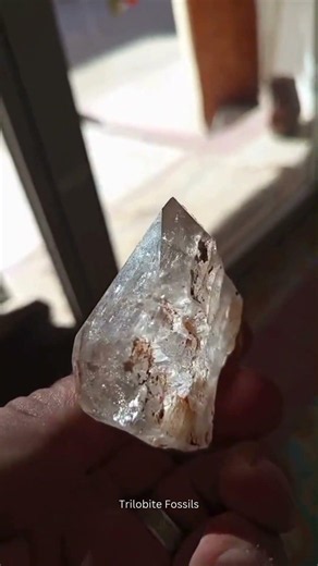 Ancient Water Trapped Inside Quartz for Millions of Years! #Shorts