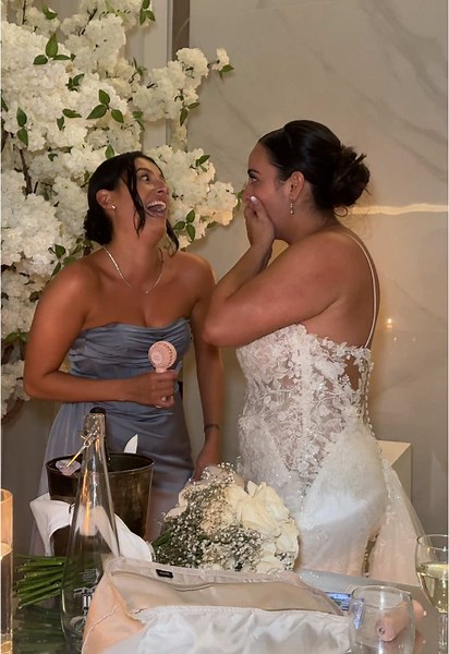 As a wedding content creator, we capture so many in between moments funny, cute, sentimental moments like these. I want to share more of the raw content I capture to showcase the type of raw content you’d receive the very next day aside from the edited videos!✨ #weddingcontentcreator #weddingcontentcreators #montrealweddingcontentcreator #montrealcontentcreator #mtlwedding #weddingcontentcreation