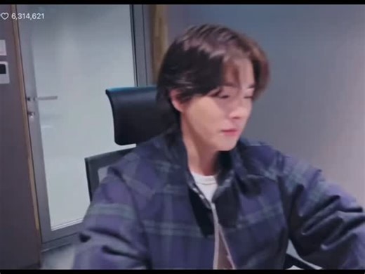 Jake Shim Chile Fanbase by ENHYPEN on Instagram‎: "「 VIDEO ᥫ᭡ 260210 」 Cuts de nuestro querido Jake en el live del día de hoy ❤️ ᢉ𐭩 Cr. Jake Shim Chile ⁺‧₊˚ ཐི⋆♱⋆ཋྀ ˚₊‧⁺ ⁺‧₊˚ ཐི⋆♱⋆ཋྀ ˚₊‧⁺ ⊹⁺🩰⁺⊹ ૮₍ • ᴥ • ₎ა 𝐉𝐚𝐤𝐞 𝐒𝐡𝐢𝐦 𝐂𝐡𝐢𝐥𝐞 🦮 #JAKE #JAKESHIM #제이크심 #THE_SIN_VANISH #KNIFE"‎