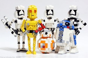 Gorgeous Lego Renditions of 3 Frist Order Stormtroopers and 3 Droids