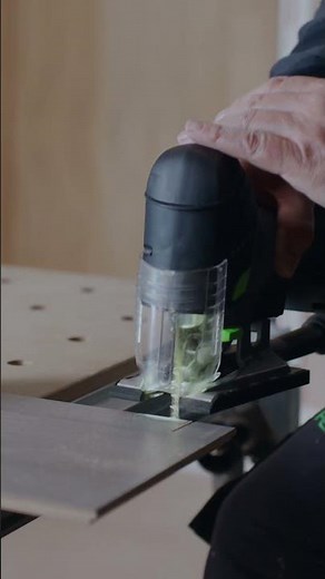 You have the full control with the cordless pendulum jigsaw CARVEX PSC 420 😎