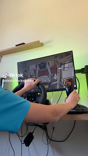 Découvrez Farming Simulator 25 et son setup
