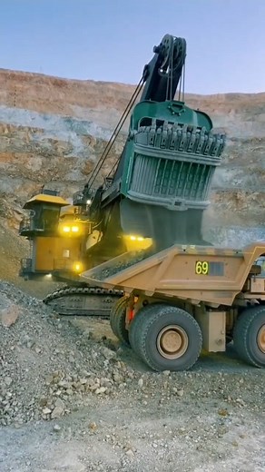 4.8K views · 35 reactions | Komatsu 4100 XPC shovel loading Komatsu 930E truck | Channel Machinery | Facebook