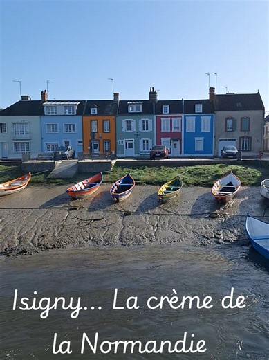 La capitale de la crème, du beurre et du caramel ! Isigny est pleine de couleurs... Magique ! 💙🧡💚💛🩷 #pourtoi #fyp #foryou #normandie #tourisme