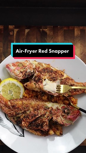 There is more fish in the sea than Salmon. I made whole red snapper in the Air-Fryer #redsnapper #redsnapperrecipe #eatswithtwan #seafood #fyp