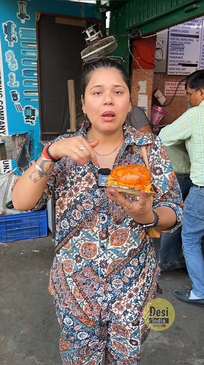 7.2M views · 10K reactions | Most viral Cheese burst Burger at Just ₹150/- Only || No Patty Burger  || Most Buttery And Cheesy Burger Ever | DESI INDIA | Facebook