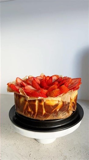 Der ultimative Erdbeer-Cheesecake 🍓 | Super cremig!
