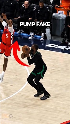 Watch Jaylen’s feet: Separation without the speed. 👟 #nba #basketball #nbaplayer #basketballplayer