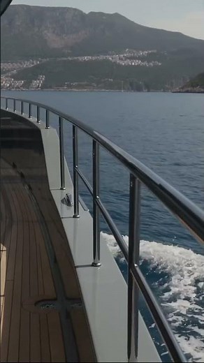 Bering 70 Expedition Yacht: Navigating Luxury at Sea! 🛥️💫 #Shorts