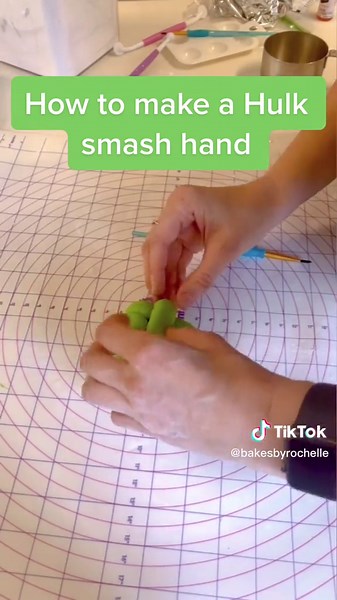 Hulk Smash Hand Fondant Sculpting Tutorial