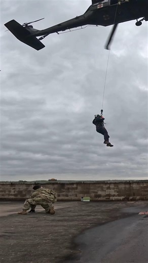 Don’t Look Down! 🫣 Black Hawk Rescue Training is INSANE
