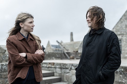 Norman Reedus reacts to surprise 'Daryl Dixon' kissing scene