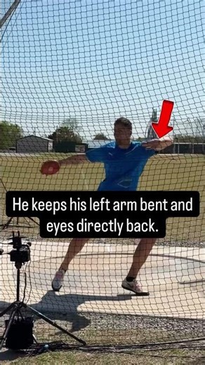 you've never seen someone throw discus like this!