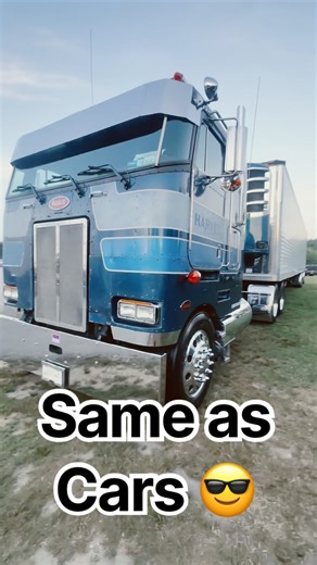 Absolutely perfect fully restored vintage peterbilt 362 Cabover
