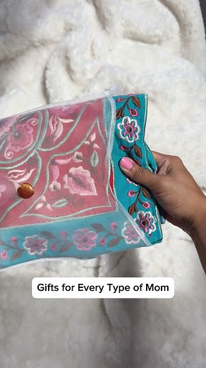 Every mom is one-of-a-kind—and her bag should be too. At Novica, we partner with artisans around the world to bring you handcrafted bags with heart and purpose. | NOVICA