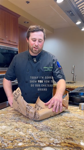 ✨ Impress your guests this holiday season with ease! 🍽️ Chef Eric is walking you through how to prepare our Château Briand — a beautifully seasoned, tender roast that’s seared to perfection and ready to elevate your holiday table. 👨‍🍳🔥 From seasoning to searing to serving, he’ll show you just how simple it is to make this chef-favorite centerpiece at home. Available now through our Holiday Reservation site — reserve yours before they’re gone! 🎄 🔗 Link in bio to reserve. #MarketofChoice #Ho