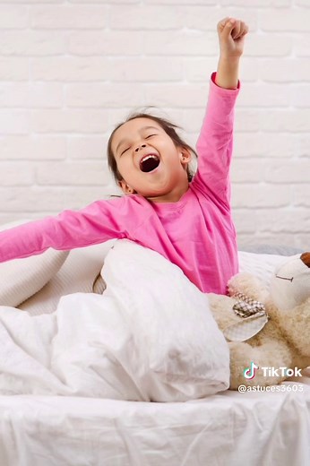 What to Do When a Child Wets the Bed? Bedwetting is more common than most parents think. In this video, discover simple and effective tips to help your child overcome nighttime accidents with confidence and emotional support. Learn how to create a bedtime routine, reduce stress, encourage independence, and know when to seek professional advice. Perfect for parents looking for real solutions and reassurance. Keywords : bedwetting tips, child wetting the bed, parenting advice, nighttime accidents,