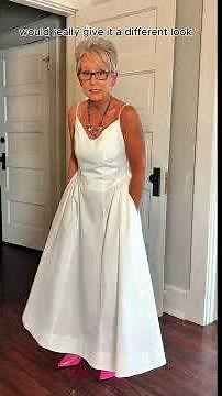 Fit & flare dress, stunning and stylish!