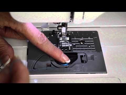 Brother CS 6000i 8 Inserting the Bobbin
