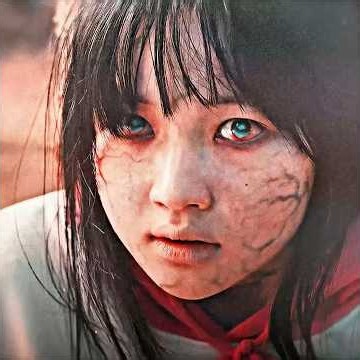 الأب الذي ضحّى بنفسه لإنقاذ ابنته من الزومبي … #shorts