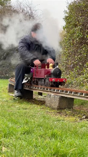 LIVE STEAM MAGIC! Watch these incredible miniature locomotives in motion 🚂💨 #MiniatureRailway