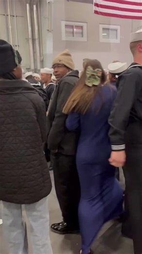The Life of a Navy Girlfriend: Love and Longing