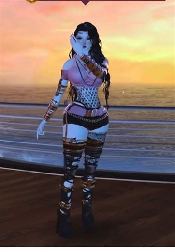 Pinkie Pie's Stealthy Mission in Avakin Life