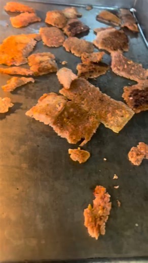 🌱🌯 Vegan Gyros Wrap Meat-free gyros made from fresh vegetables, served in a fluffy pita bread with hummus sauce, salad, and fries 😋 A delicious vegan twist on a Greek classic at Tasty Gyros. 📍 Notting Hill Gate, London 📍 Enfield Town #London #VeganGyros #Gyros #GreekFood #VeganFood #vegan #bouqet | Tasty Gyros