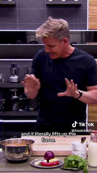 @Gordon Ramsay gives us the best tips on how to make the perfect butter chicken! 😍 Watch #NextLevelKitchen on Gordon's YouTube Channel for the full recipe. #NextLevelChef #GordonRamsay #FoodTok