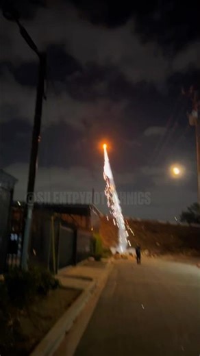 5” WHISTLE ROCKET! #fireworks #colors #pyro #trend #silentpyro