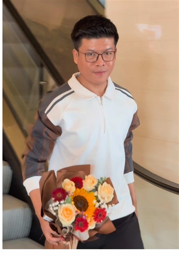 ငယ်ငယ်တုန်းက repeat နဲ့နားထောင်ခဲ့ကြရတဲ့သီချင်း ဘာသီချင်းလဲ cmt မှာဖြေပေး🥰😍🫶👌 #ရောက်ချင်တဲ့နေရာရောက်👌 #fypシ゚ #foryoupage #fyppppppppppppppppppppppppp