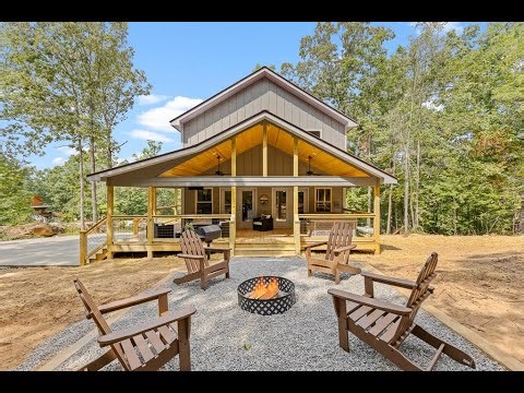 Rocky Ridge: Modern New 5 Bedroom Family Retreat Cabin by Helen GA