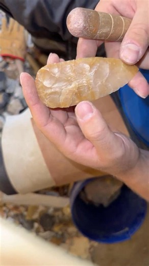 Flintknapping CORAL! #flintknapping