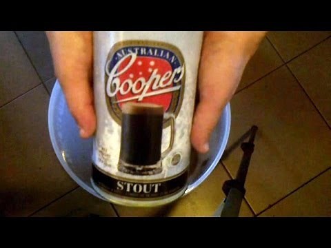 Coopers Chocolate and Vanilla Stout - From Brewing to Tasting!